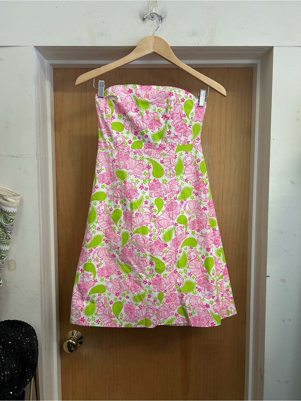 Lilly Pulitzer 100% Cotton Strapless Tiger Paisley Pink Green Dress - size 2